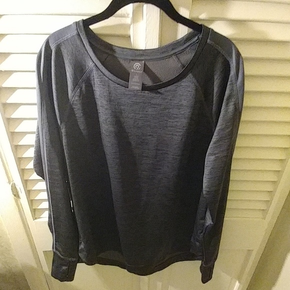 Champion Tops - Champion Sweatshirt